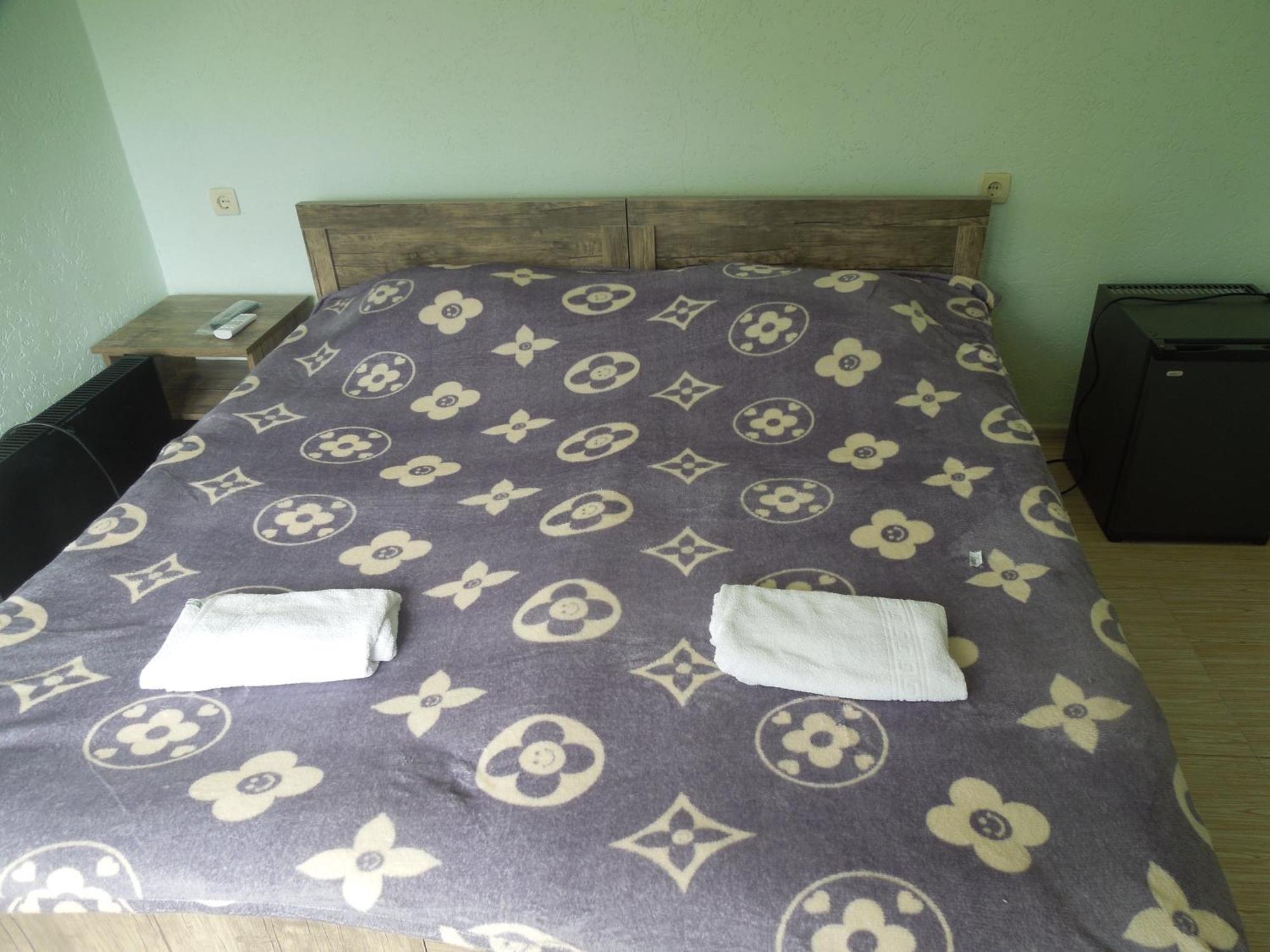 Zaza Hotel Kobuleti Bagian luar foto